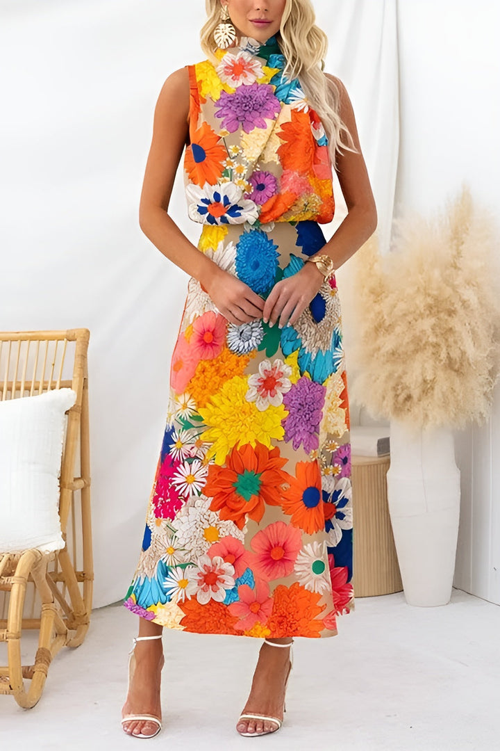 Sommer | Ärmelloses Maxikleid mit gebundenem Hals und floralem Druck